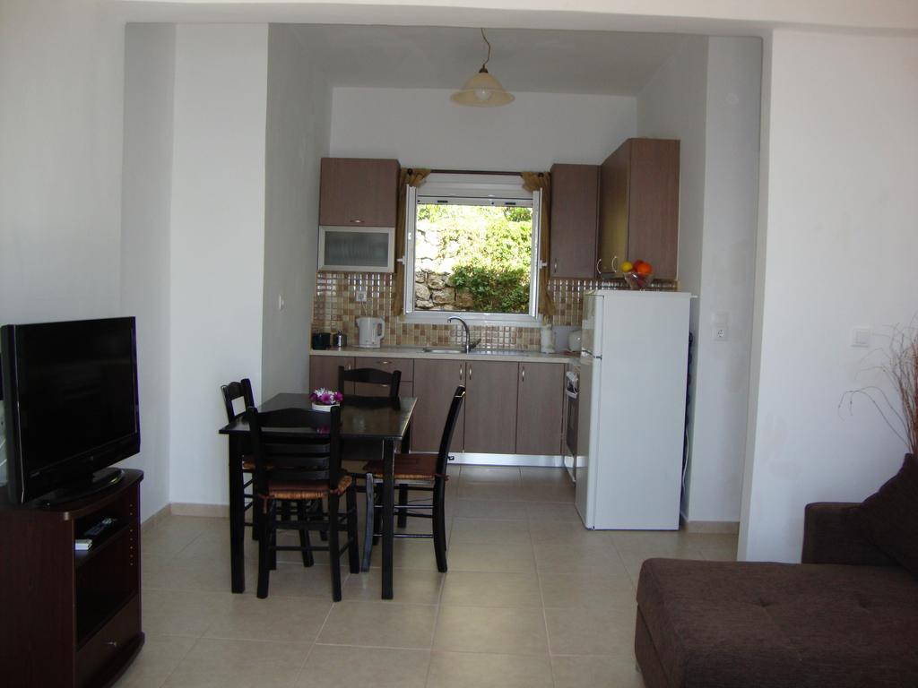 Fantasia Apartment Lákones Екстериор снимка