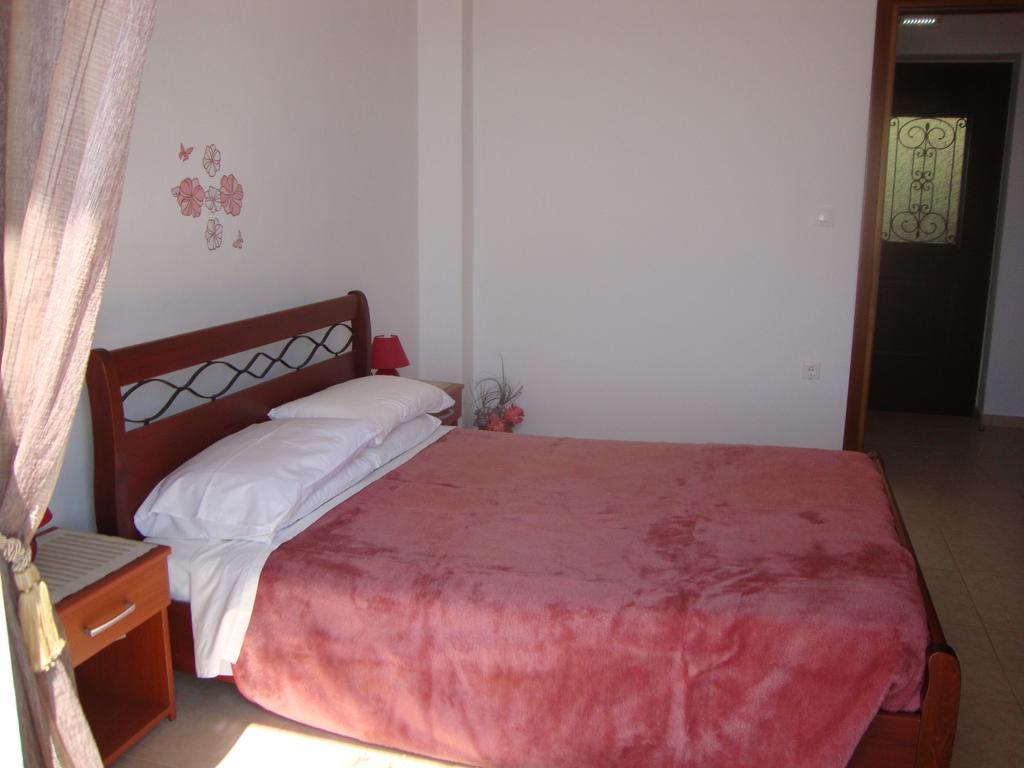 Fantasia Apartment Lákones Екстериор снимка